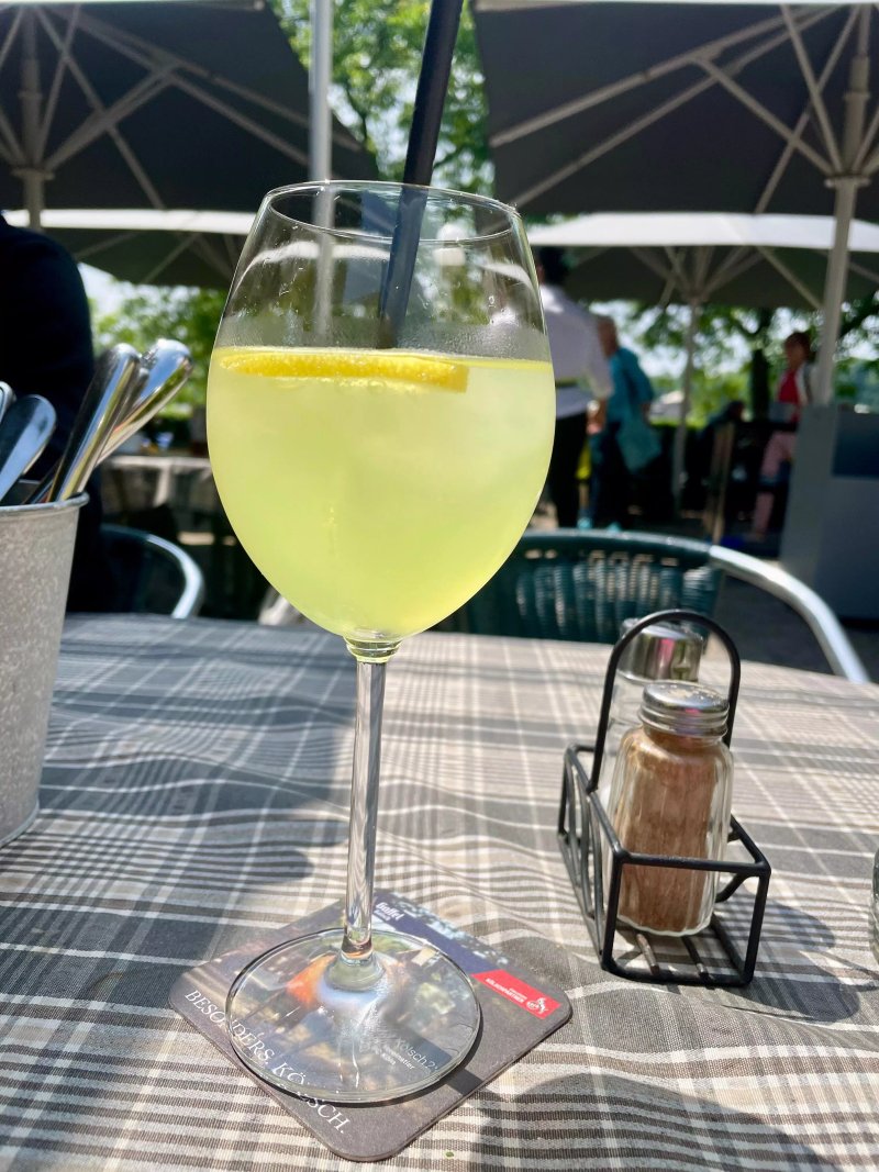 Weinhaus Am Rhein