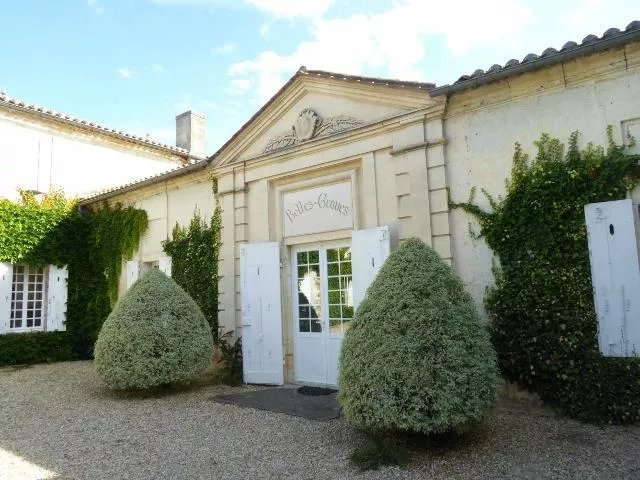 Chateau Belles Graves