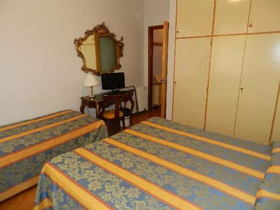 Hotel Mondial
