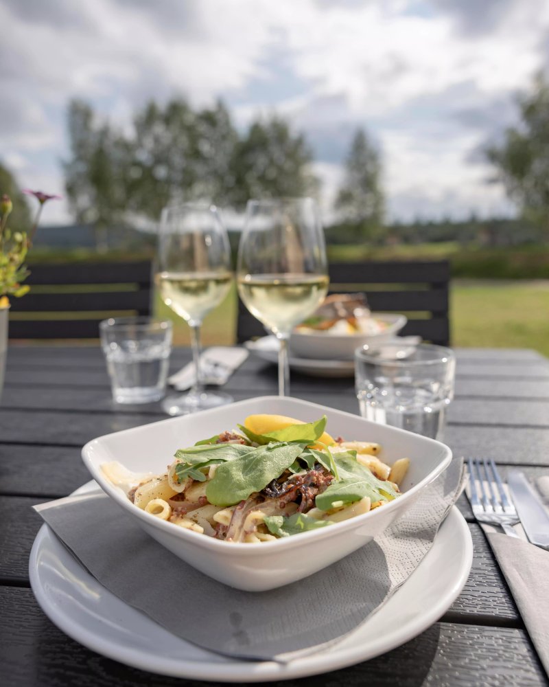 Arctic River Resort - Restaurant