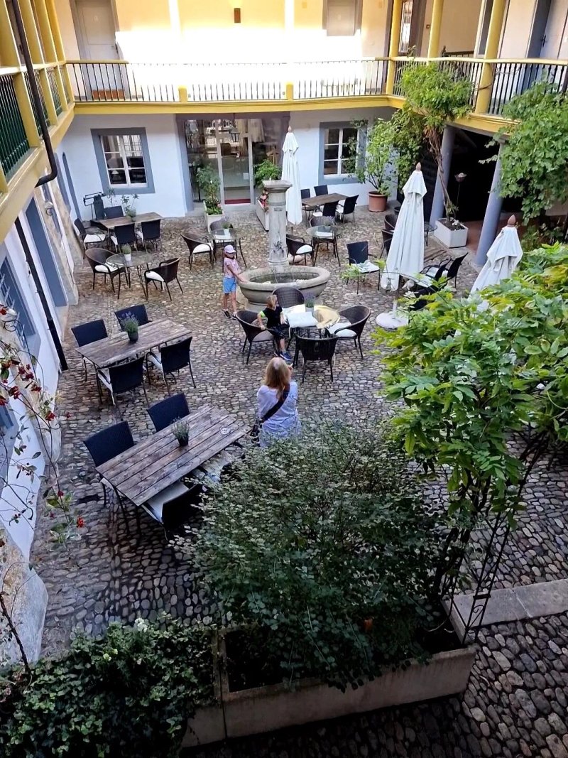 Restaurant & Brasserie zur Waag
