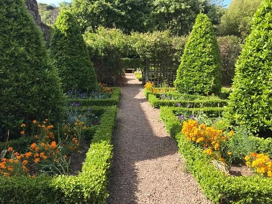 Dunbars Close Garden