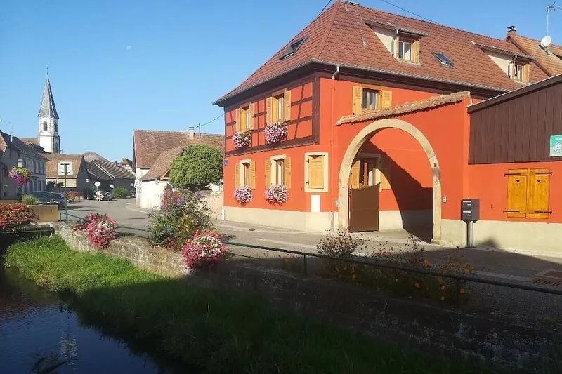 Comfortable cottage prox. Obernai between Strasbourg and Colmar wine route