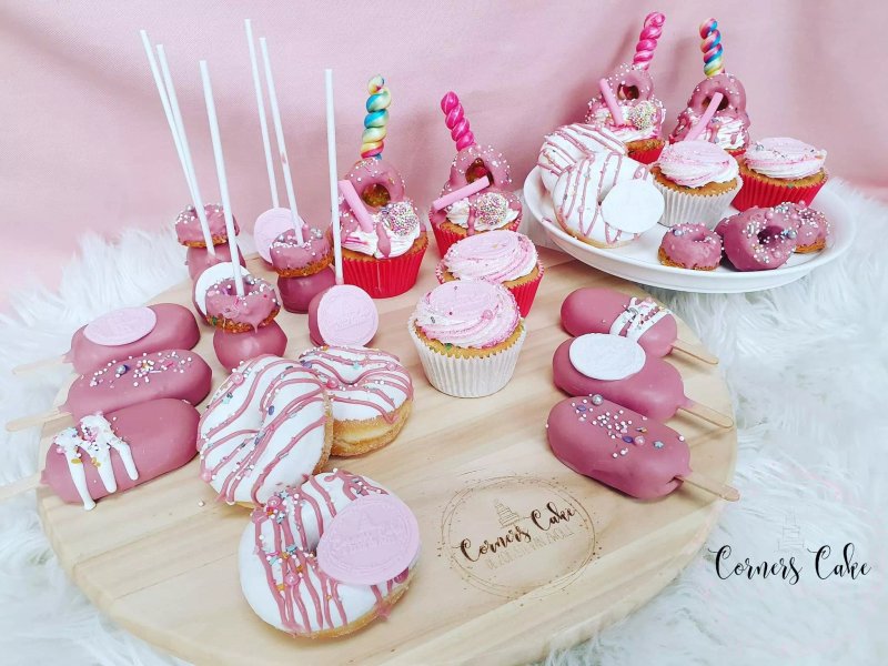Corners Cake
