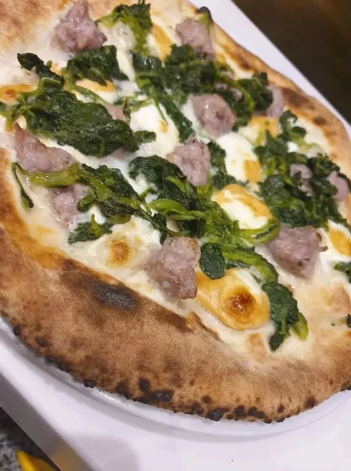 L'angolo Della Pizza