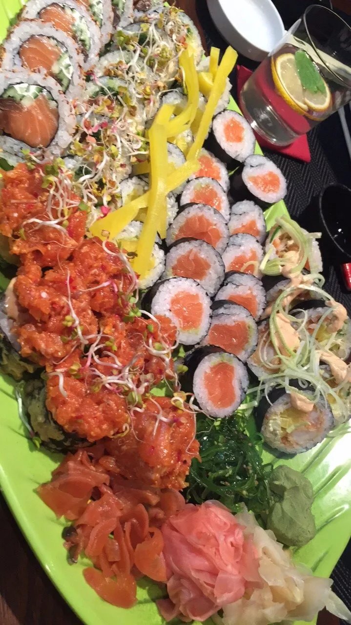 Sakura Sushi Bar
