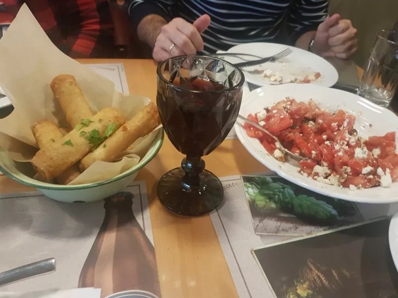 Kokkini Svoura GastroPUB