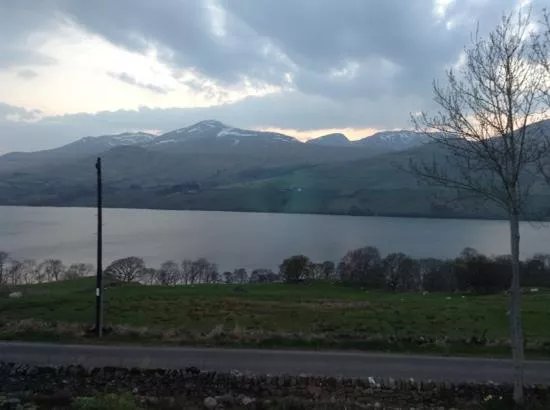 Stay by Loch Tay