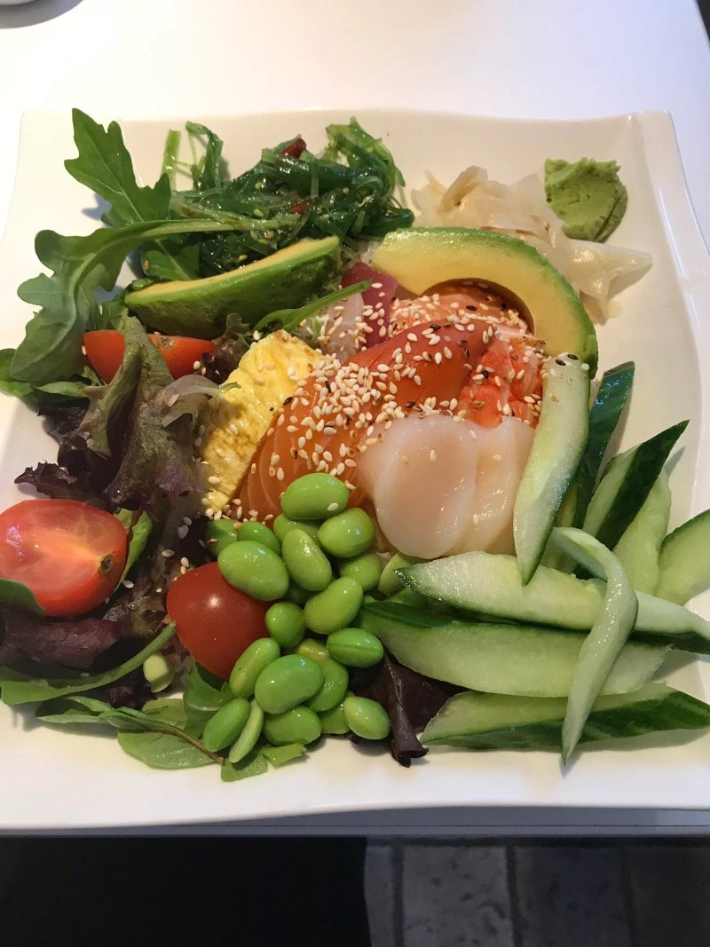 Mutto sushibar och cafe
