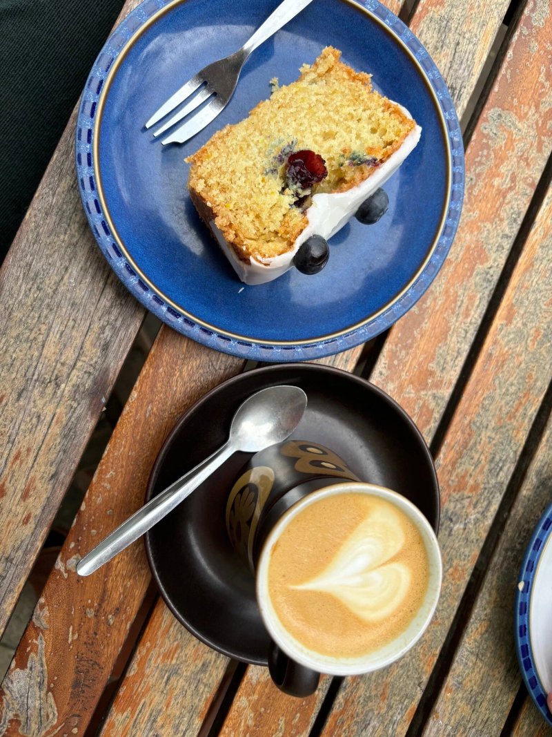 The Moon & Sixpence Coffeehouse