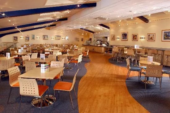 Shapes Restaurant at Aldiss