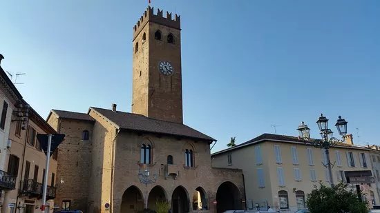 Palazzo Pretorio -Castello dei Torriani e Bandello