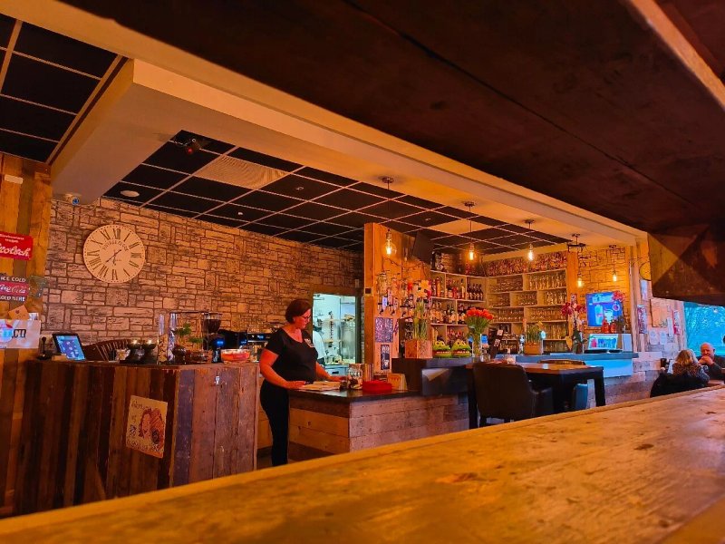 Fifty50 Bar & BBQ