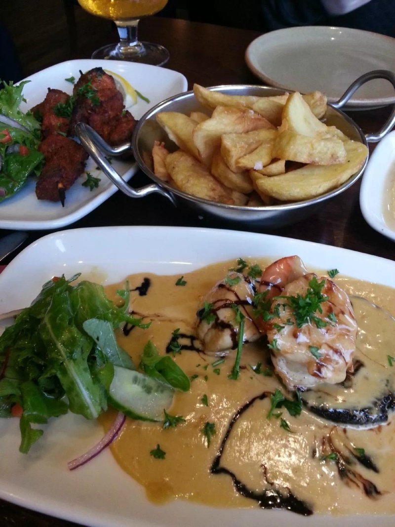 La Barca Spanish Tapas & Wine Bar