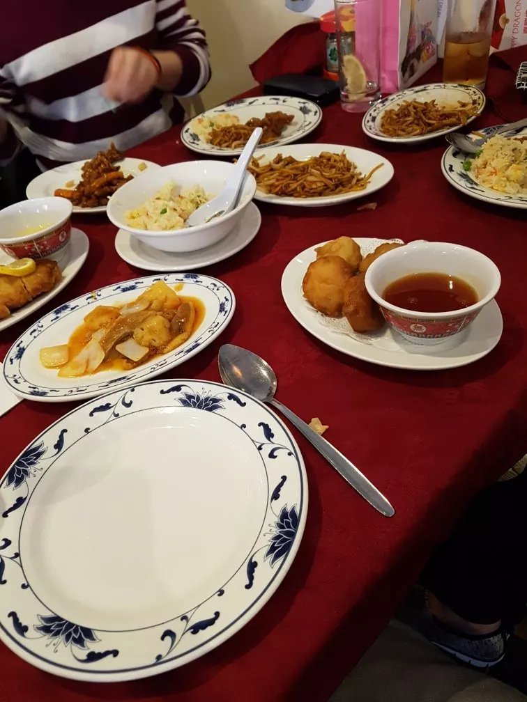 Happy Dragon Inn