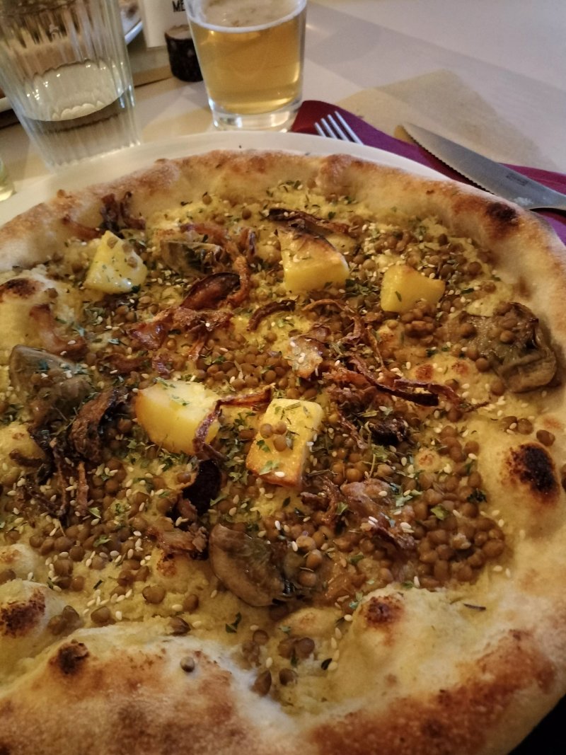 Lestro Pizza Restaurant