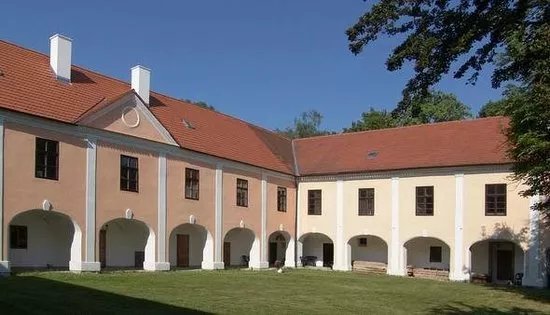 MEsice Castle
