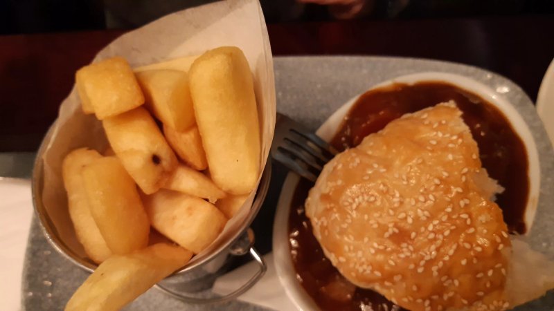 McGeoughs Bar & Restaurant