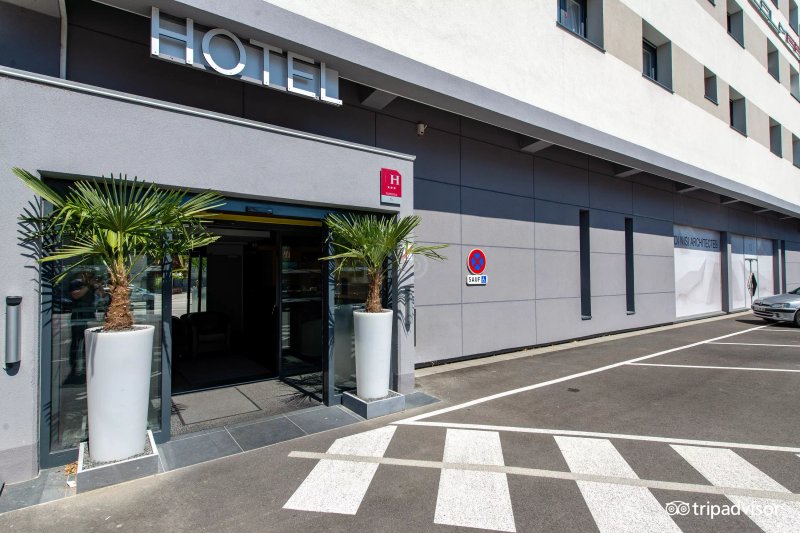 Colmar Hotel