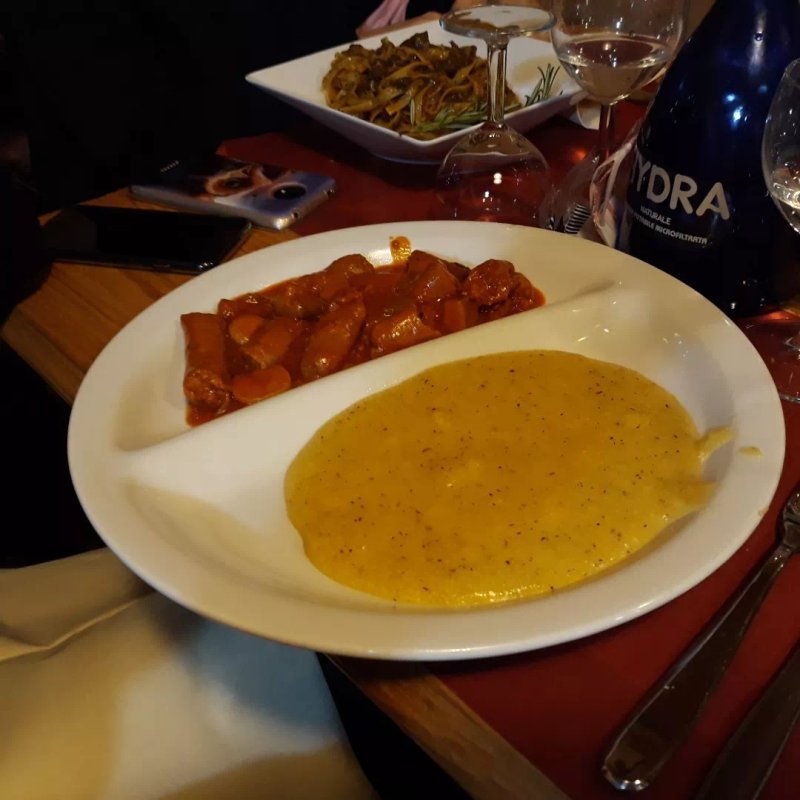La Maison De Jean Pizzeria Bar