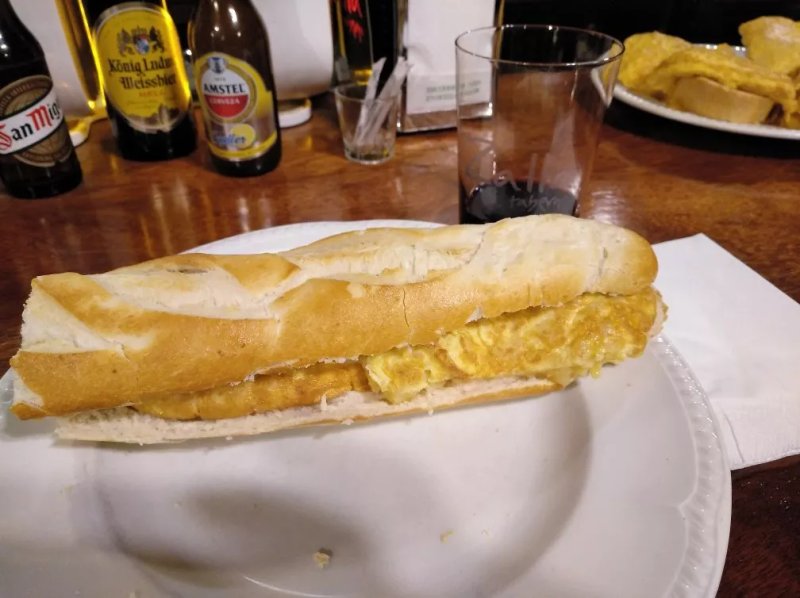 Bar Zalla