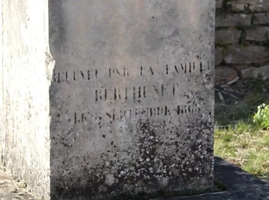 Les vieilles croix de Chenoves