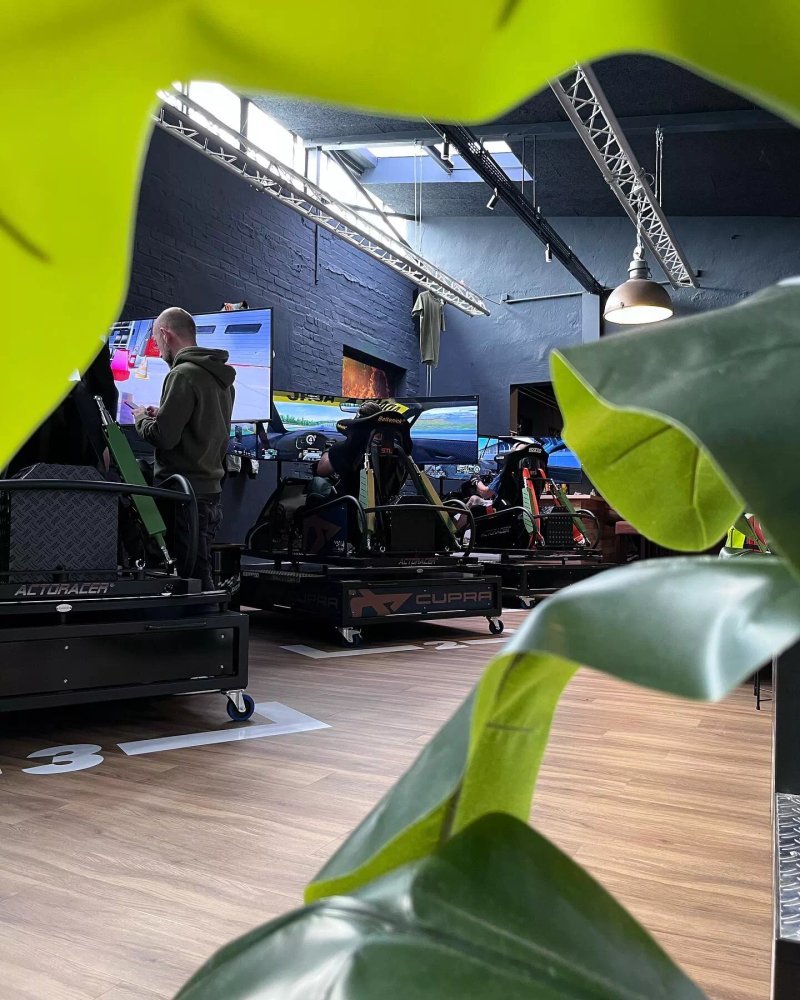 BIGHA Sim Racing Lounge