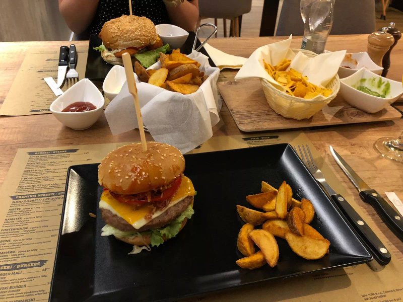New York Bar & Grill