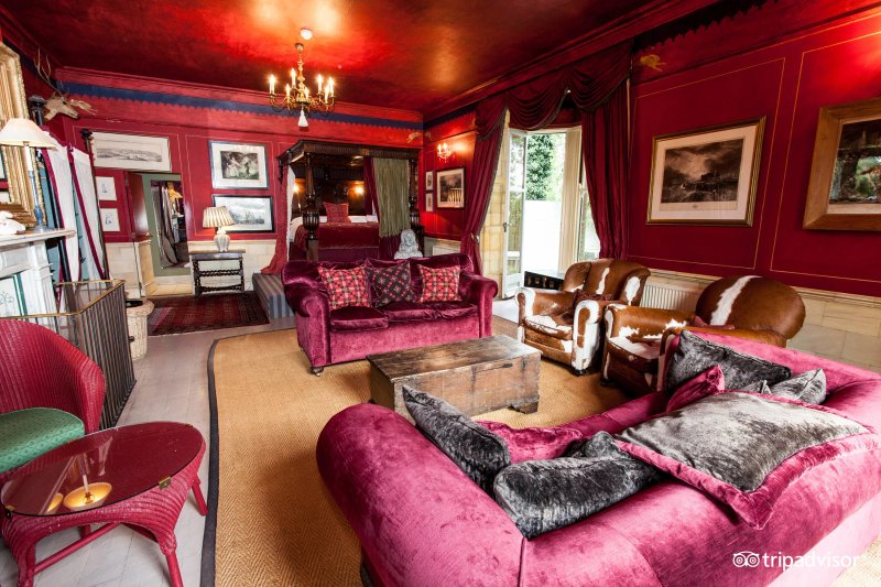 Strattons Hotel
