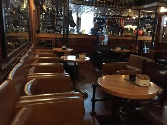 Bulldog Pub