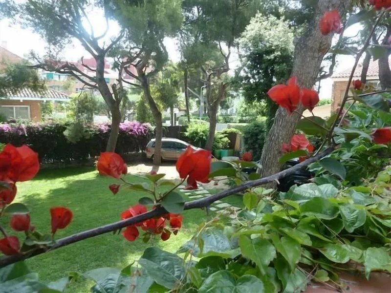 Mediterranean Villa near the sea and Barcelona