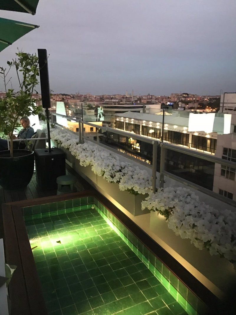 Garden Roof Bar