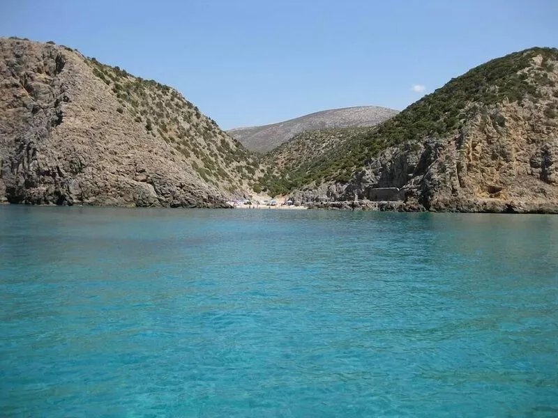 Sardinian jewel, gorgeous ocean view apartment