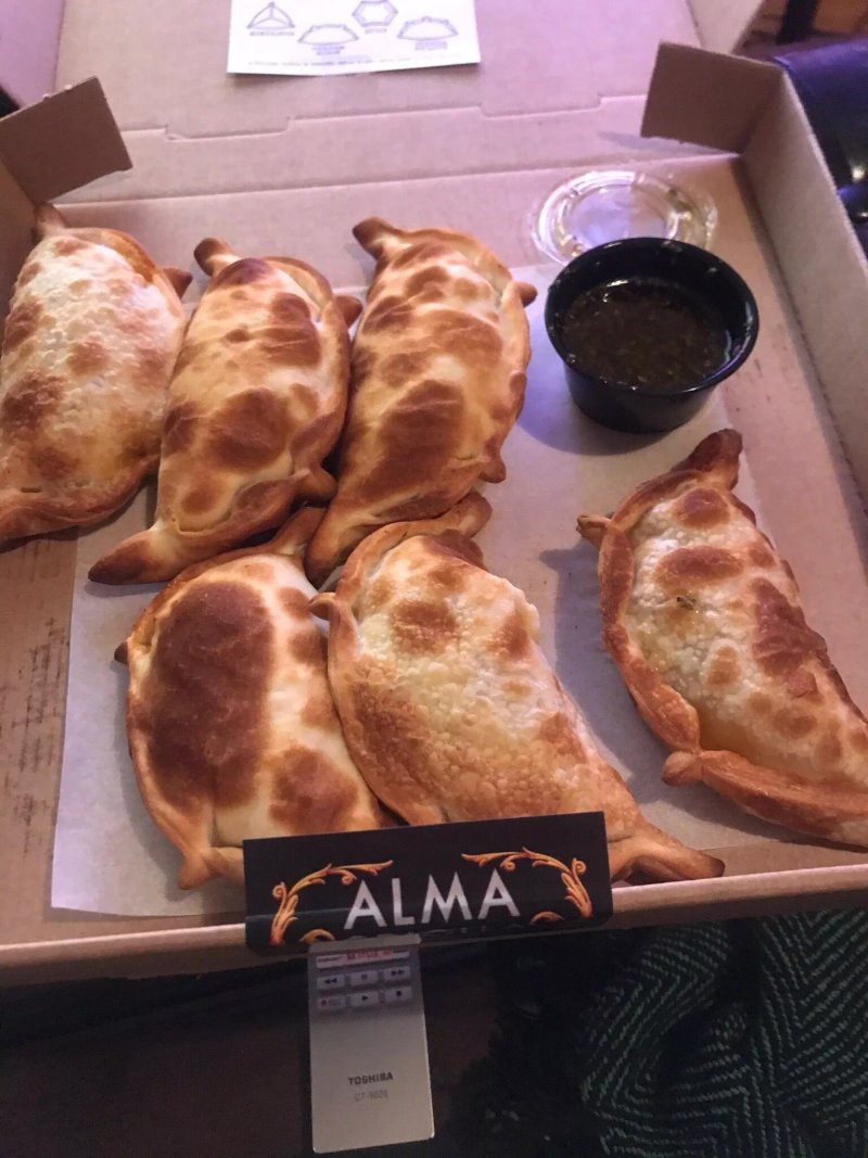 Alma Criolla Empanada Bar