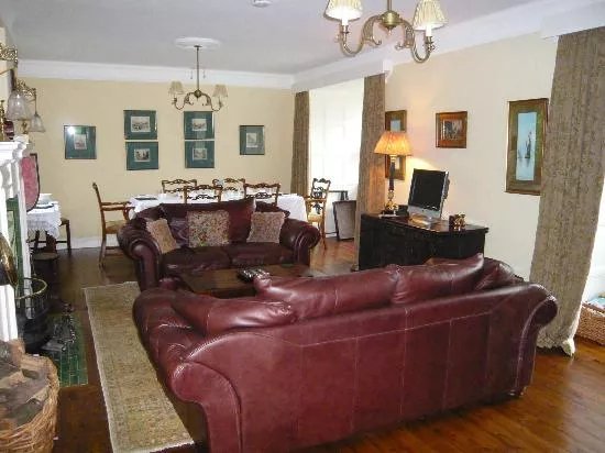 Beechmount Country House