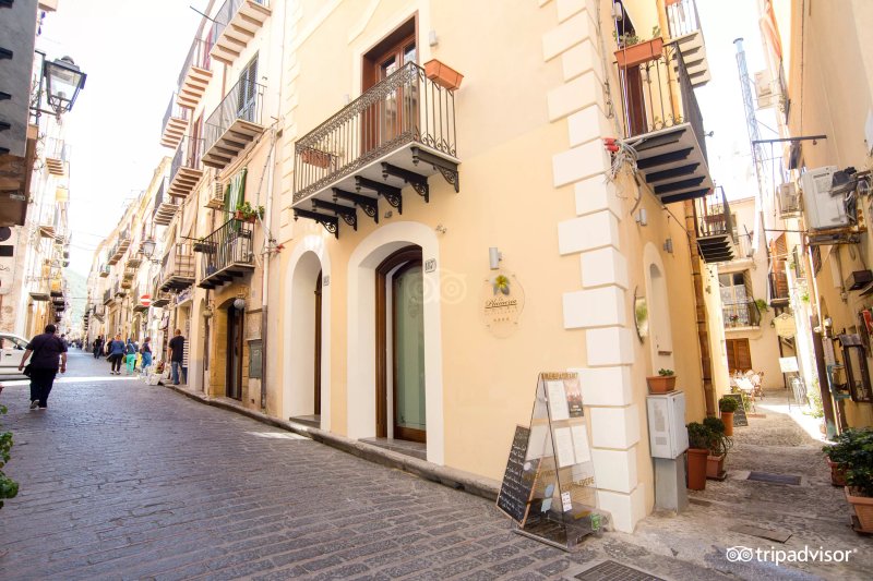 La Plumeria Hotel