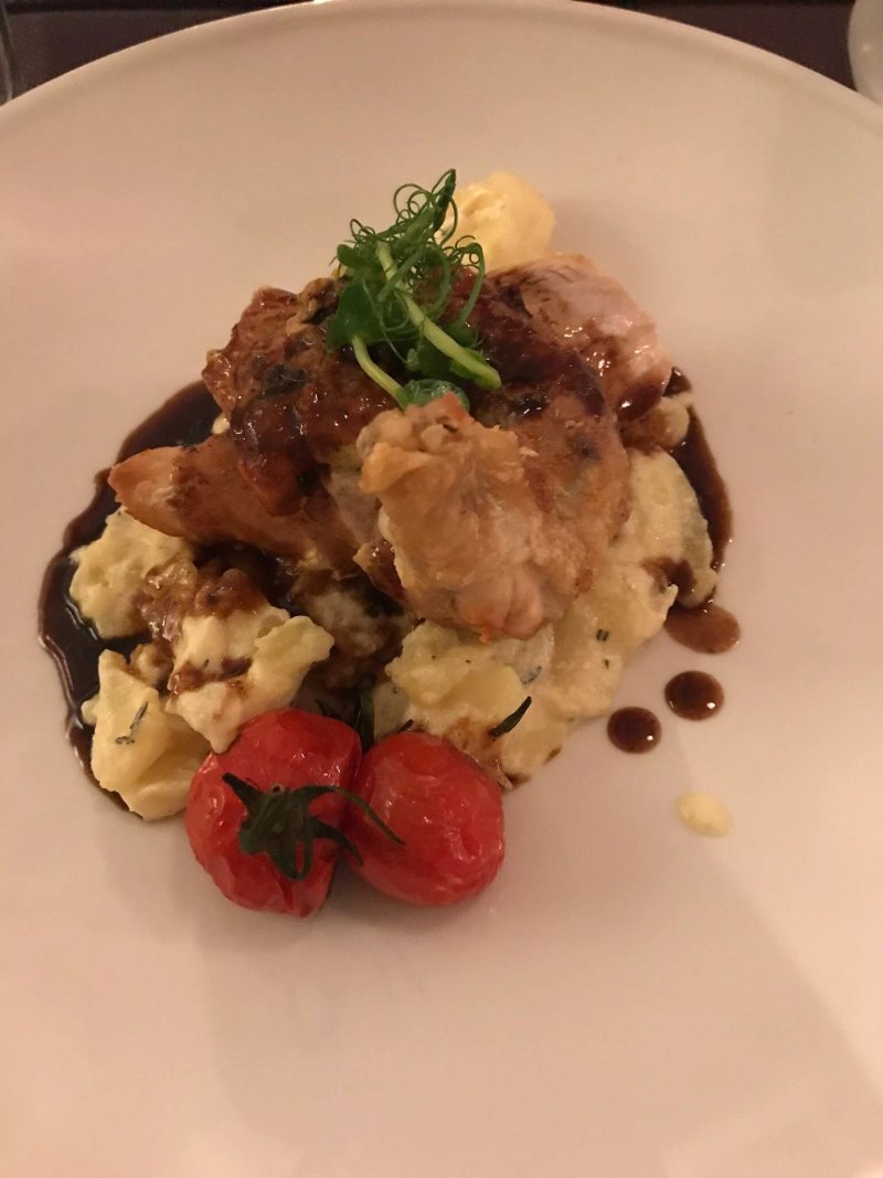 The Vee Bistro