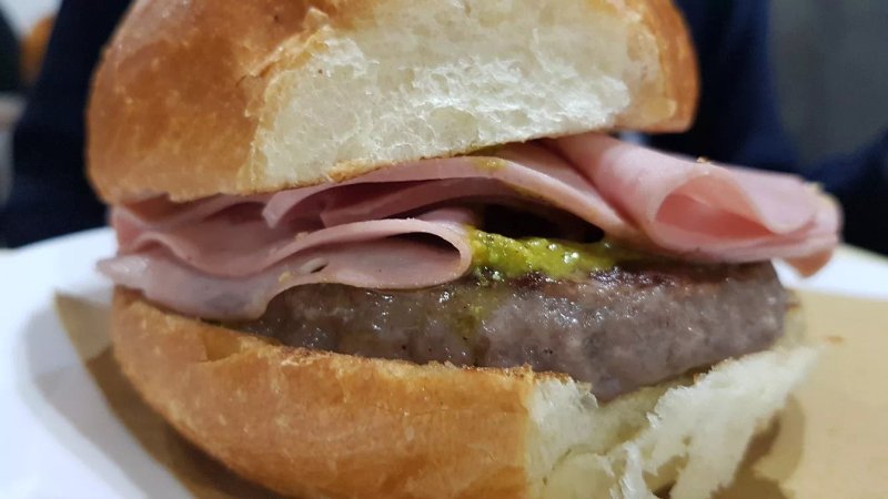 Hill's Burger & Chips