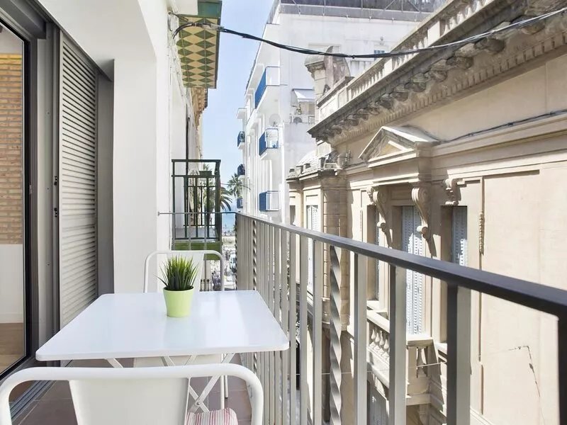 INDUSTRIAL BY BLAUSITGES Centric apartment next to the beach in Sitges