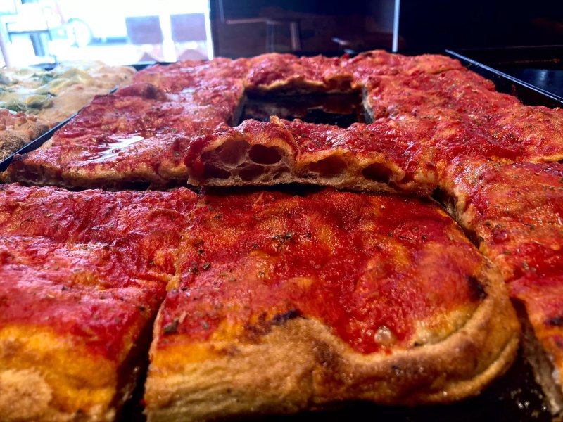 Campana Pizza In Teglia