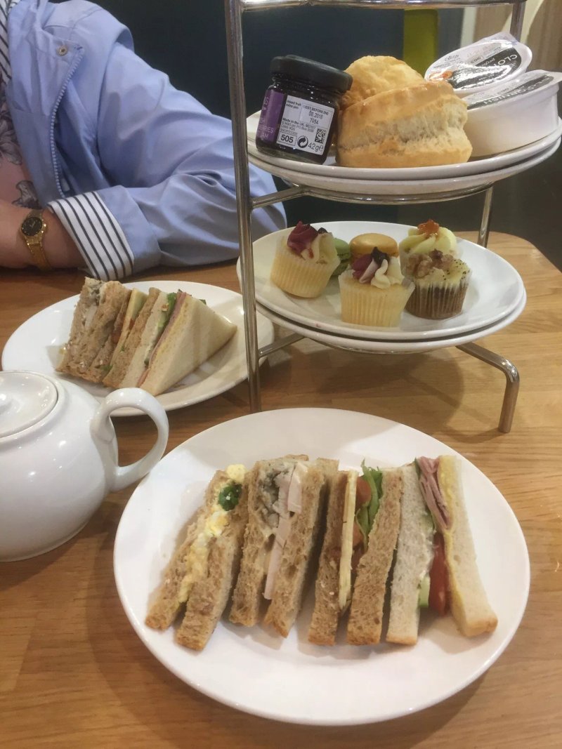 Marks and Spencer Deli