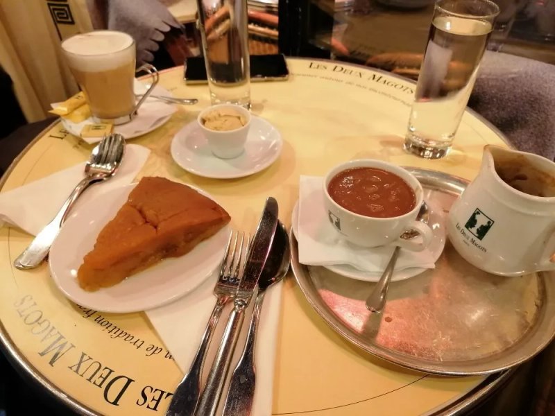 Les Deux Magots