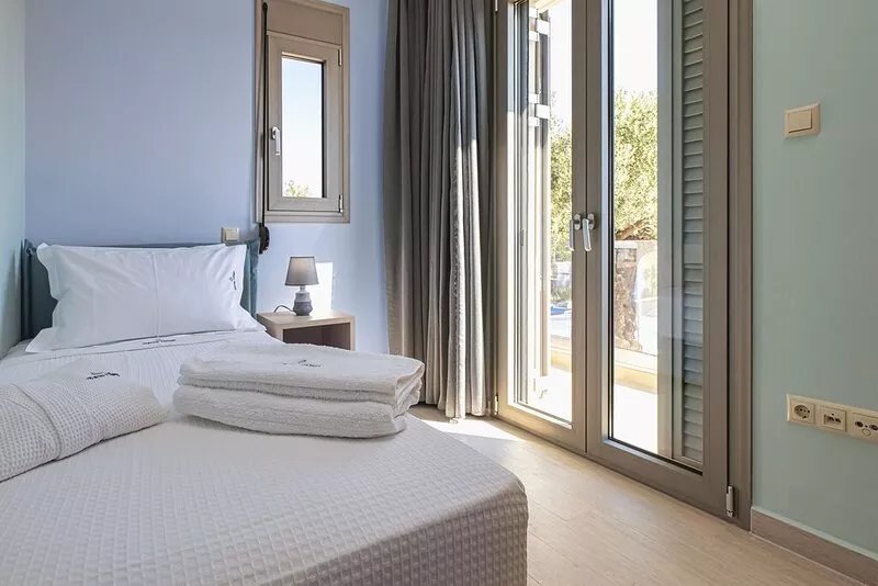 Cypress Village - Lux villa 5' from beach