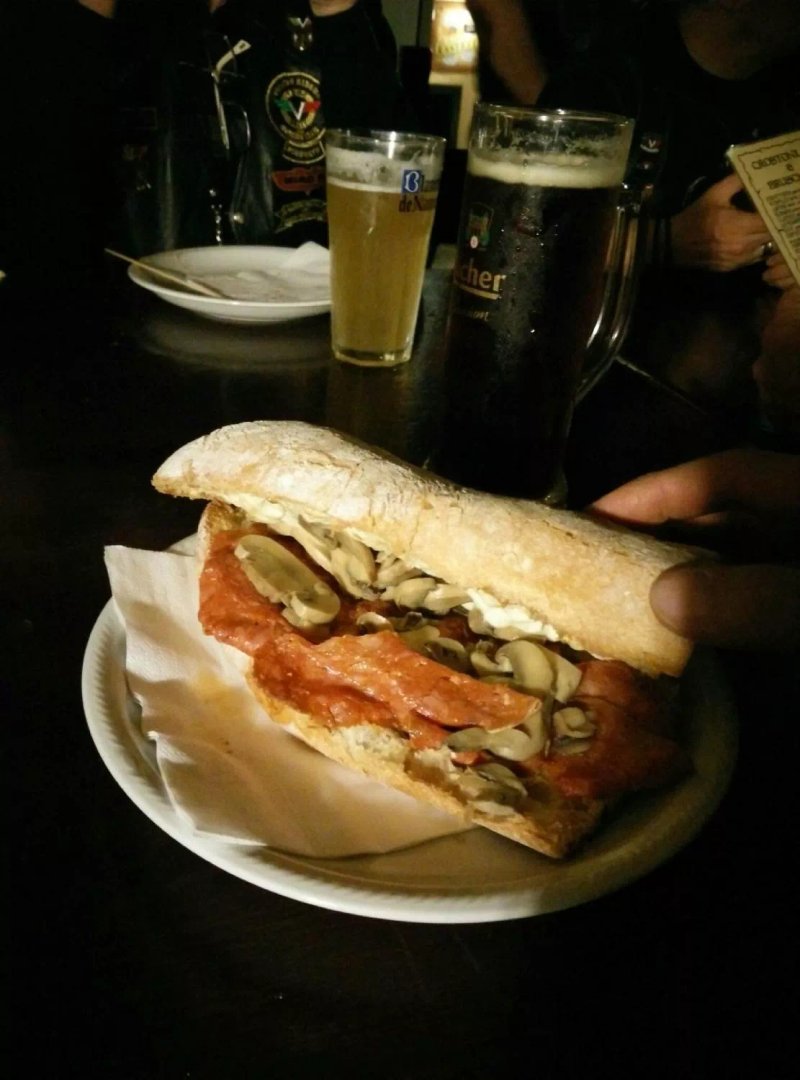 G.O.S. Pub