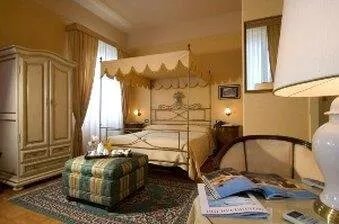 Villa Esperia Hotel