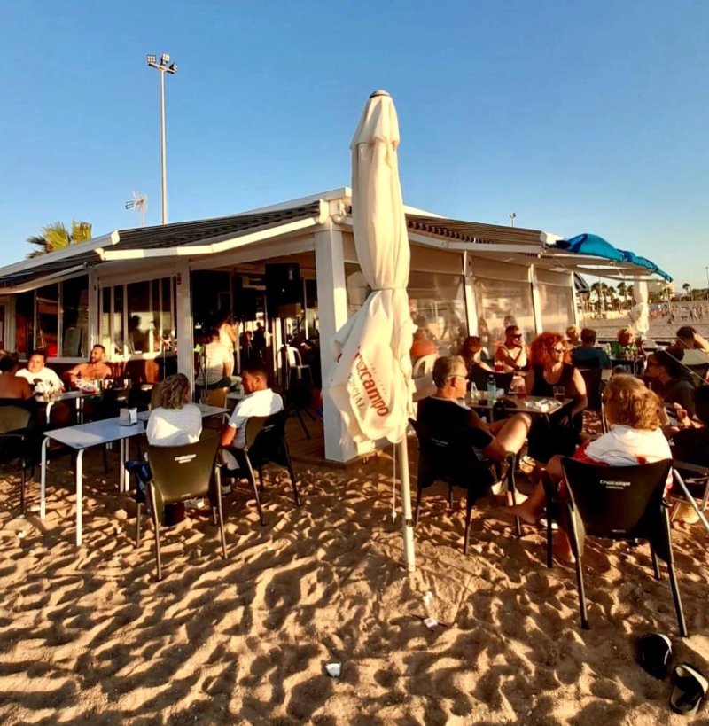 Bar Muelle Casa Luis y Diego