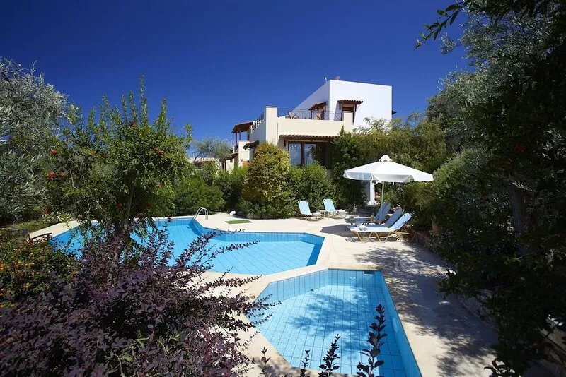 Beautiful villa with garden and large swimming pool-separate kids pool