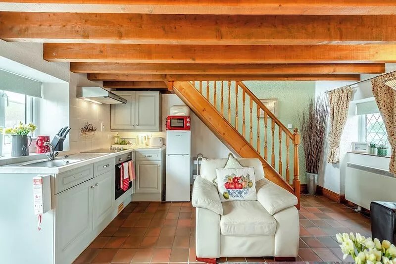 1 bedroom accommodation in Gowerton, Gower