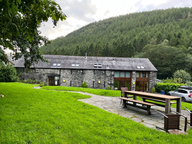 4 bedroom accommodation in Abergynolwyn