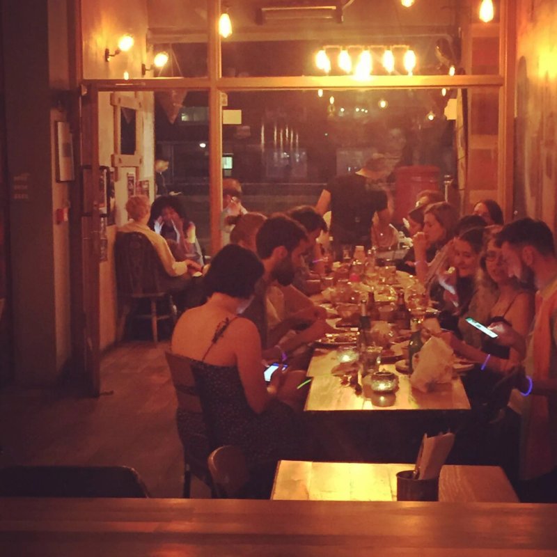 De Mezka Mediterranean Kitchen & Bar